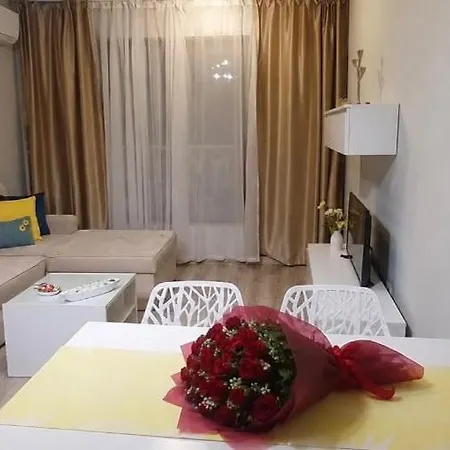 Alba - Seaview Luxury Апартамент *